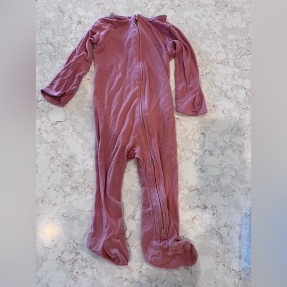 Carter’s 9M - double zipper - Cozy Pink Kids One Piece - Picture 7 of 8